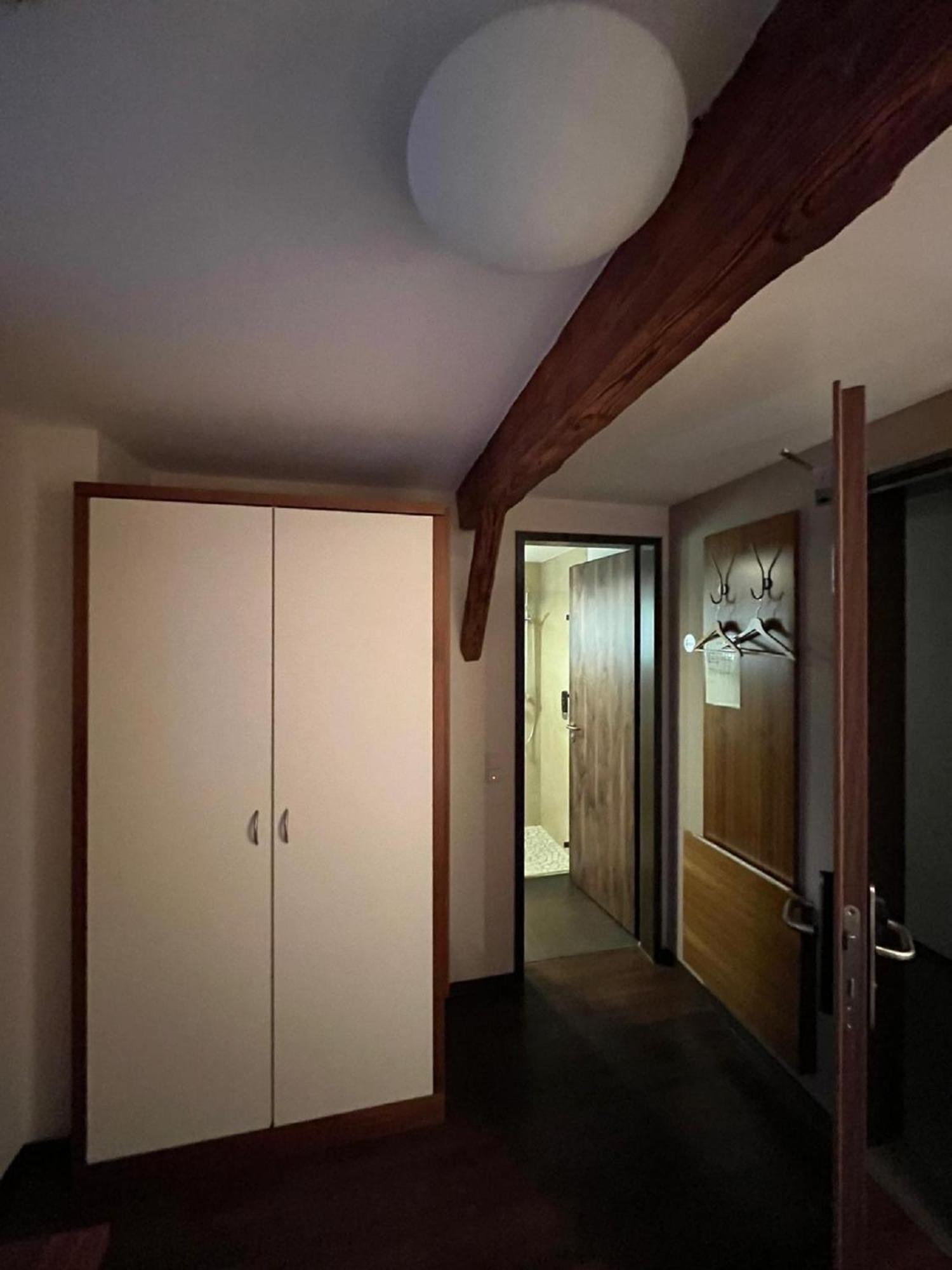 Отель Gasthaus Lindenhof Мюх Экстерьер фото