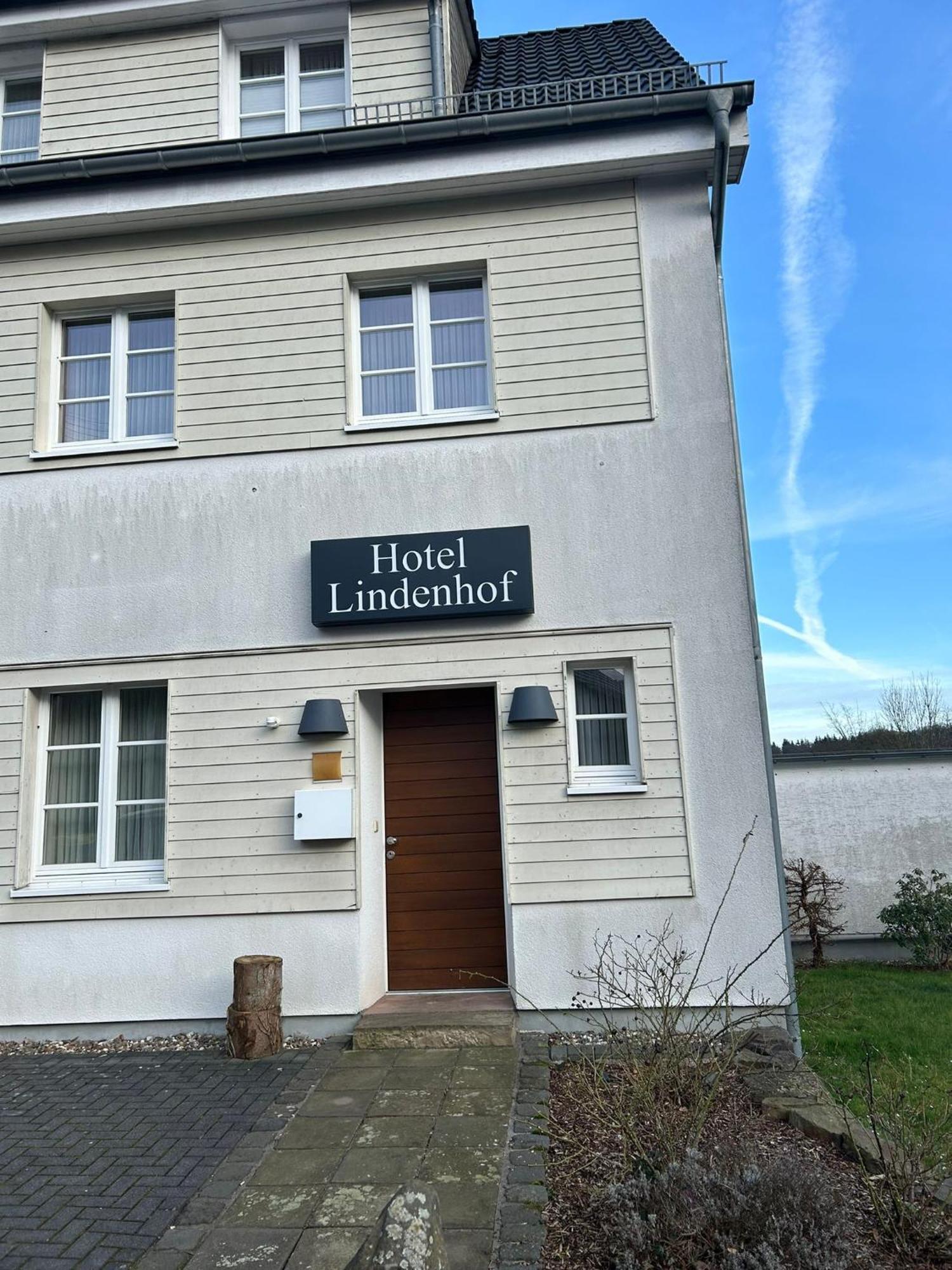 Отель Gasthaus Lindenhof Мюх Экстерьер фото